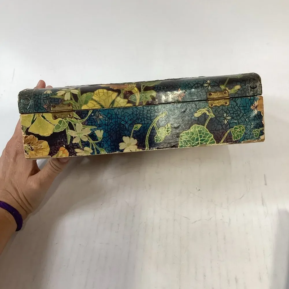 Antique 1900’s Edwardian Lithograph Wooden Jewelry Box W/ Lined Satin - Read